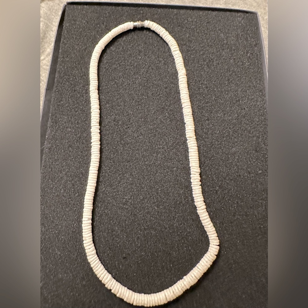 🐚Shell necklace 9” with Aesthetic Shells - Picture 2 of 4